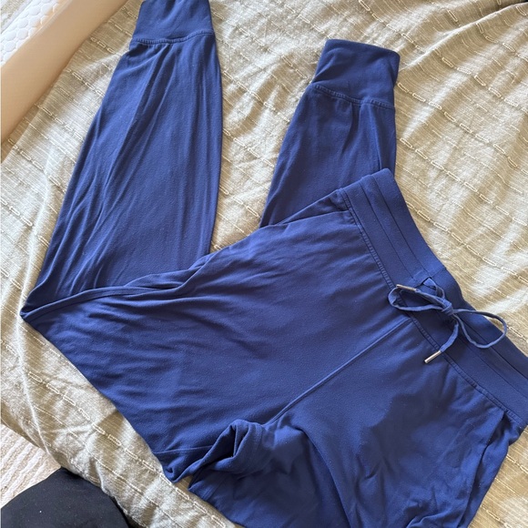 Lululemon ready to rulu jogger - Picture 4 of 5